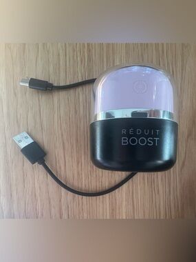 RÉDUIT BOOST Handheld Facial Device - Lavender/Black